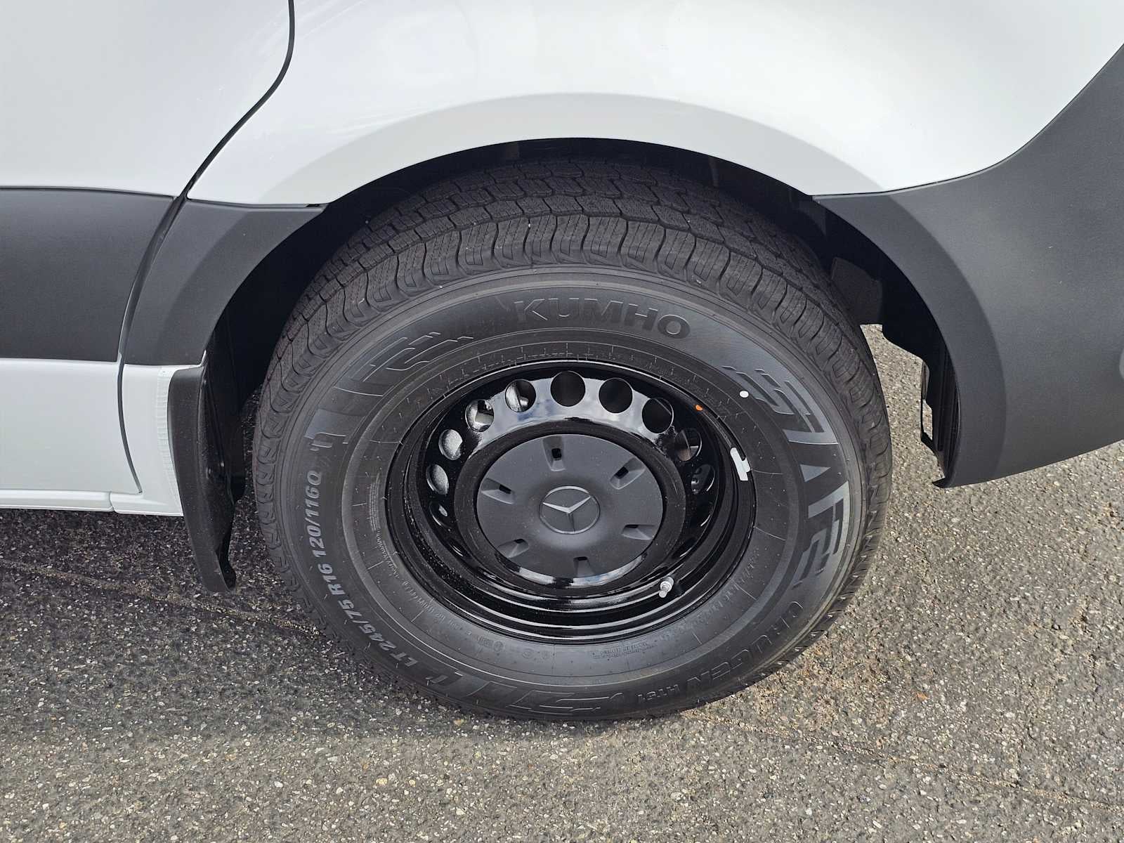 2025 Mercedes-Benz Sprinter 2500 Standard Roof I4 Diesel 144" RWD