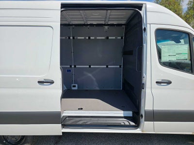 2025 Mercedes-Benz Sprinter 2500 Standard Roof I4 Diesel 144" RWD