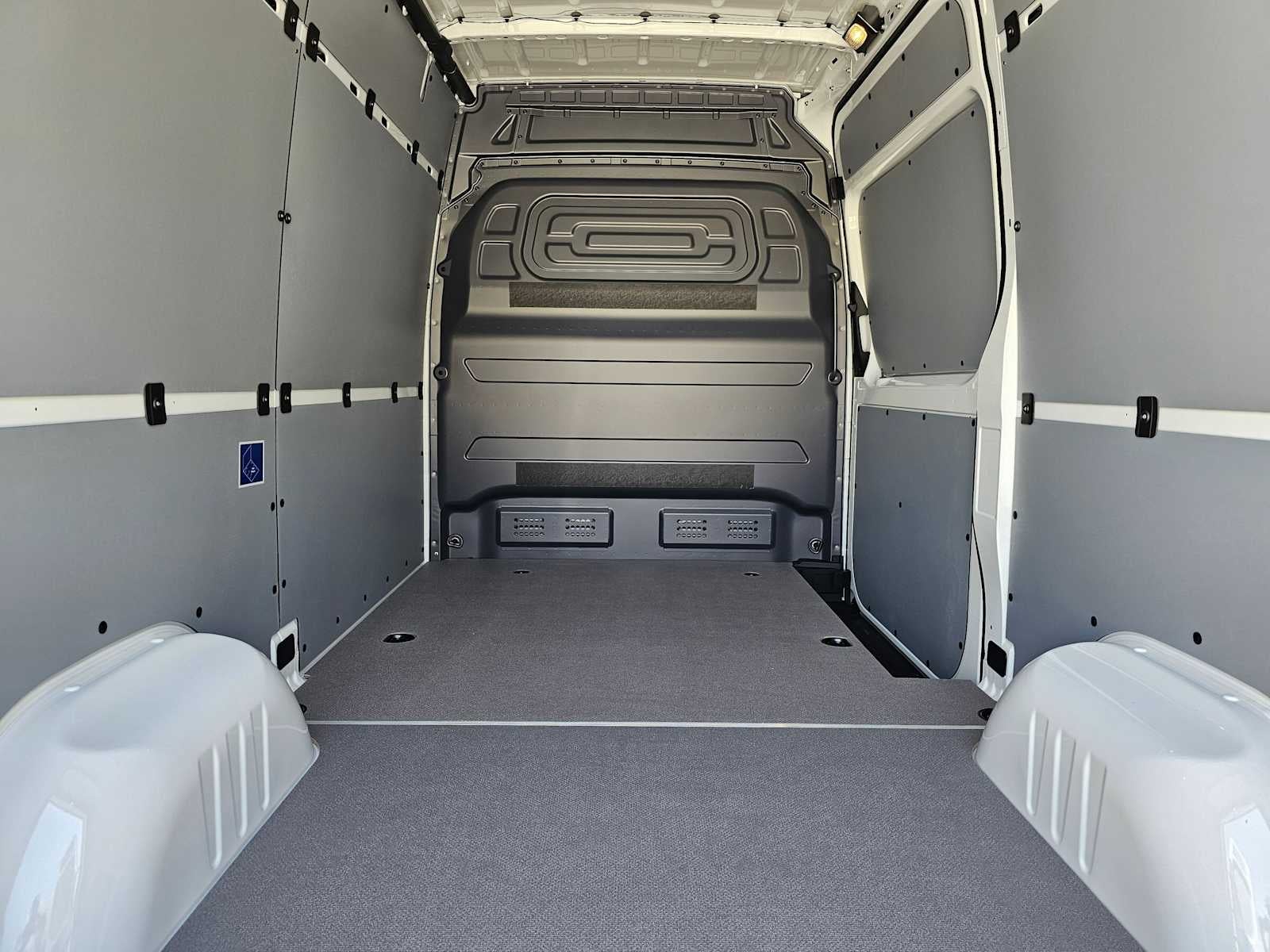 2025 Mercedes-Benz Sprinter 2500 Standard Roof I4 Diesel 144" RWD
