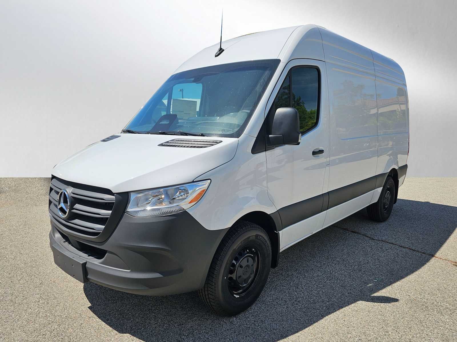 2025 Mercedes-Benz Sprinter 2500 Standard Roof I4 Diesel 144" RWD