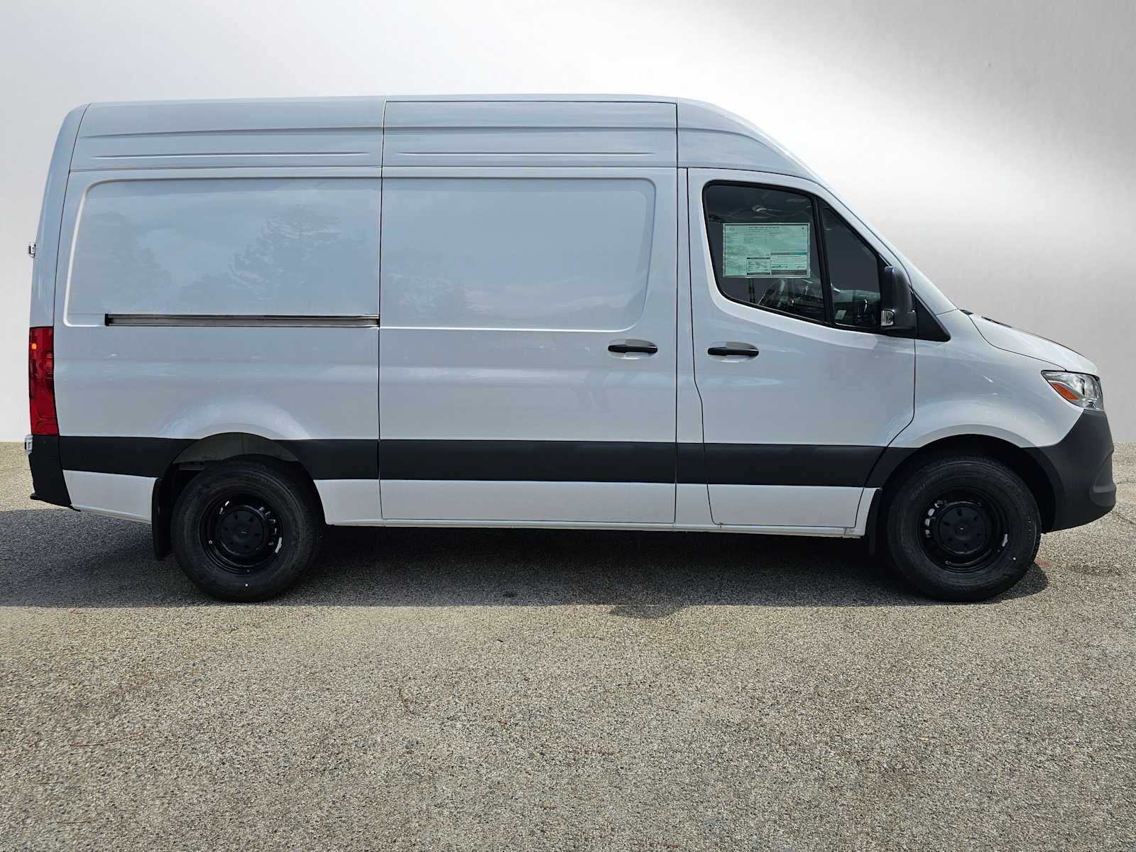 2025 Mercedes-Benz Sprinter 2500 Standard Roof I4 Diesel 144" RWD