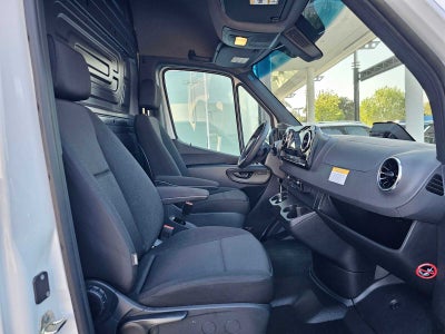 2025 Mercedes-Benz Sprinter 2500 Standard Roof I4 Diesel 144" RWD