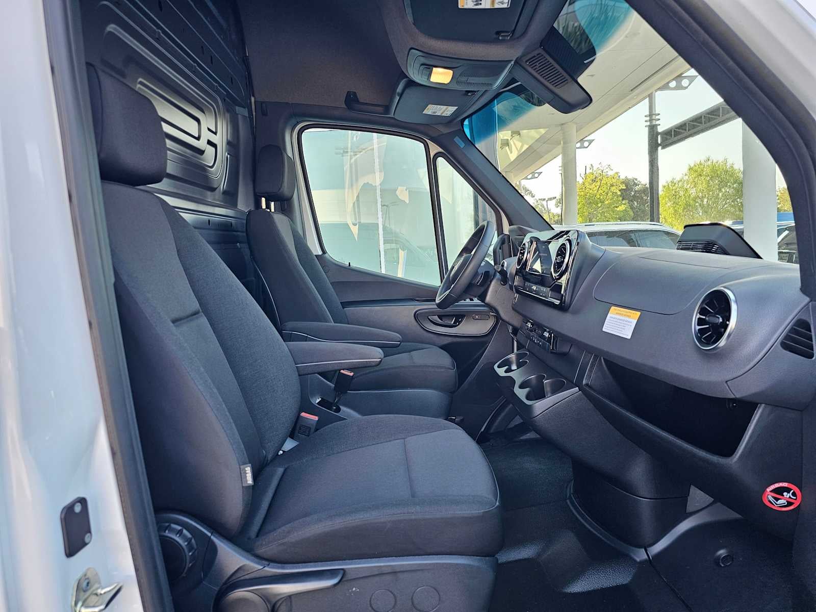 2025 Mercedes-Benz Sprinter 2500 Standard Roof I4 Diesel 144" RWD