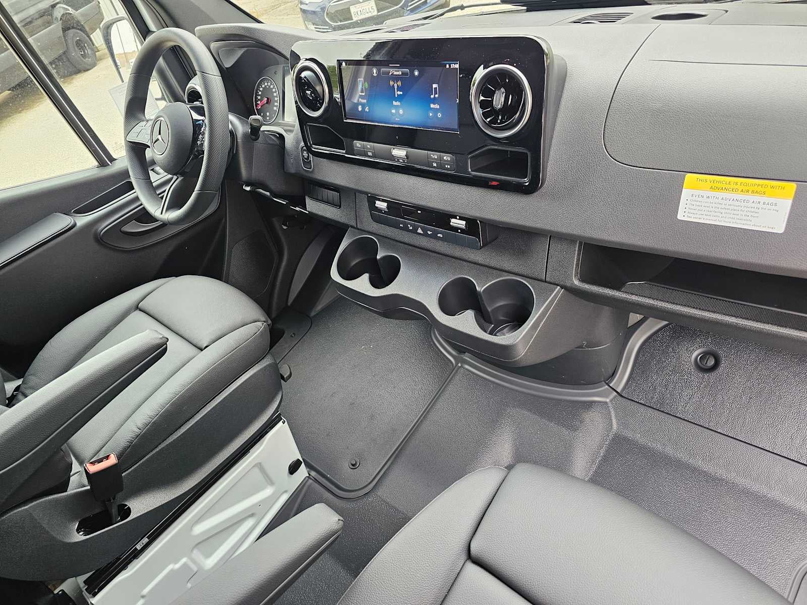 2025 Mercedes-Benz Sprinter 2500 Standard Roof I4 Diesel 144" RWD