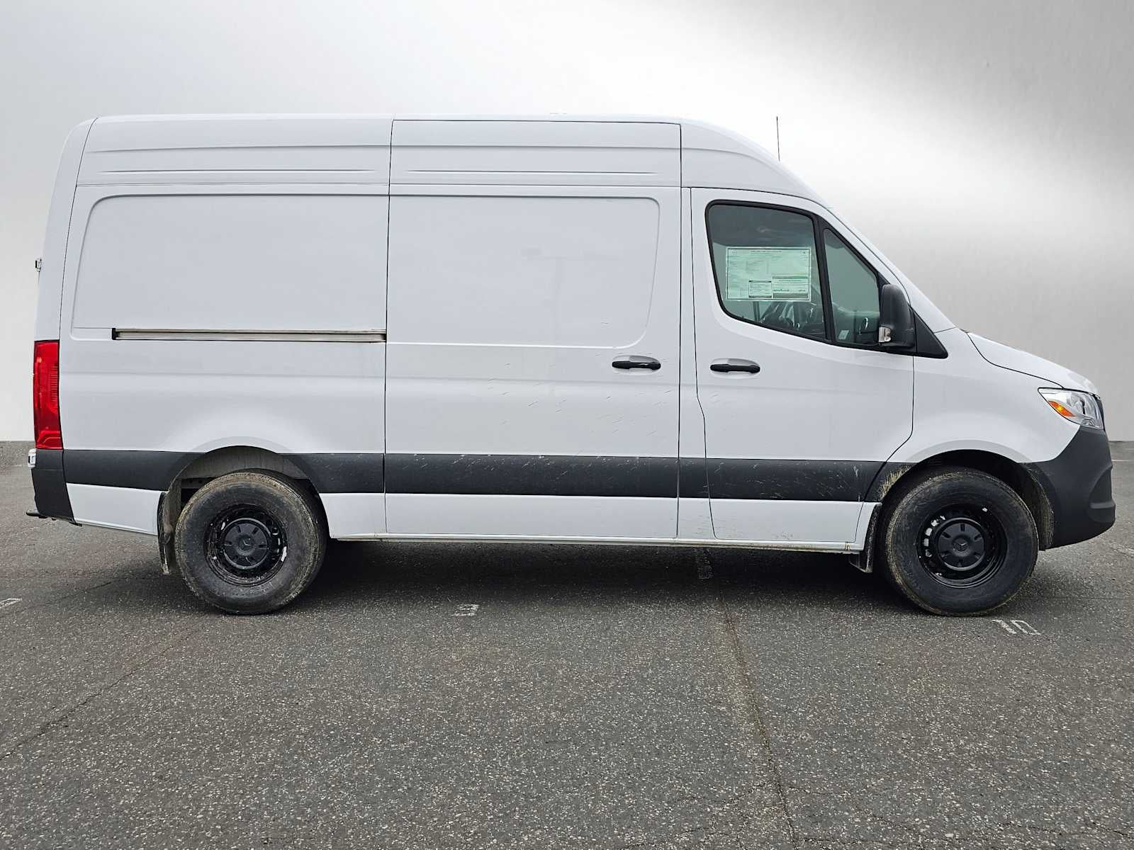 2025 Mercedes-Benz Sprinter 2500 Standard Roof I4 Diesel 144" RWD
