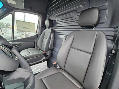 2025 Mercedes-Benz Sprinter 2500 Standard Roof I4 Diesel 144" RWD