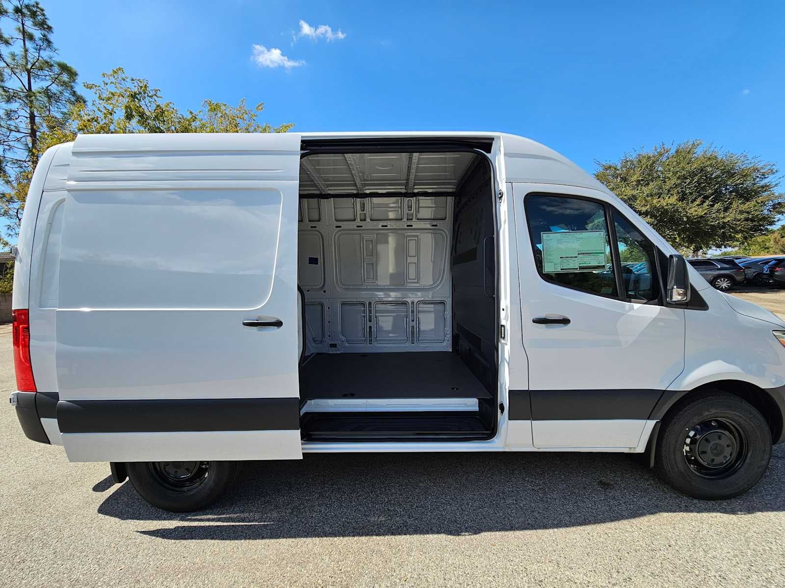 2025 Mercedes-Benz Sprinter 2500 Standard Roof I4 Diesel 144" RWD