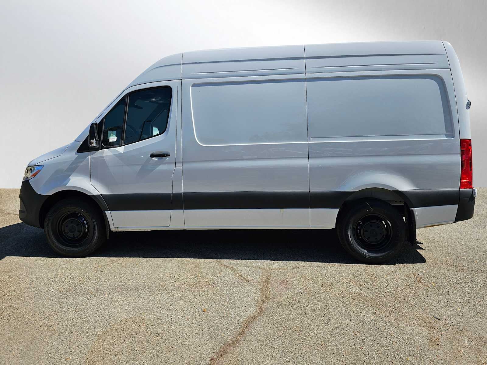 2025 Mercedes-Benz Sprinter 2500 Standard Roof I4 Diesel 144" RWD