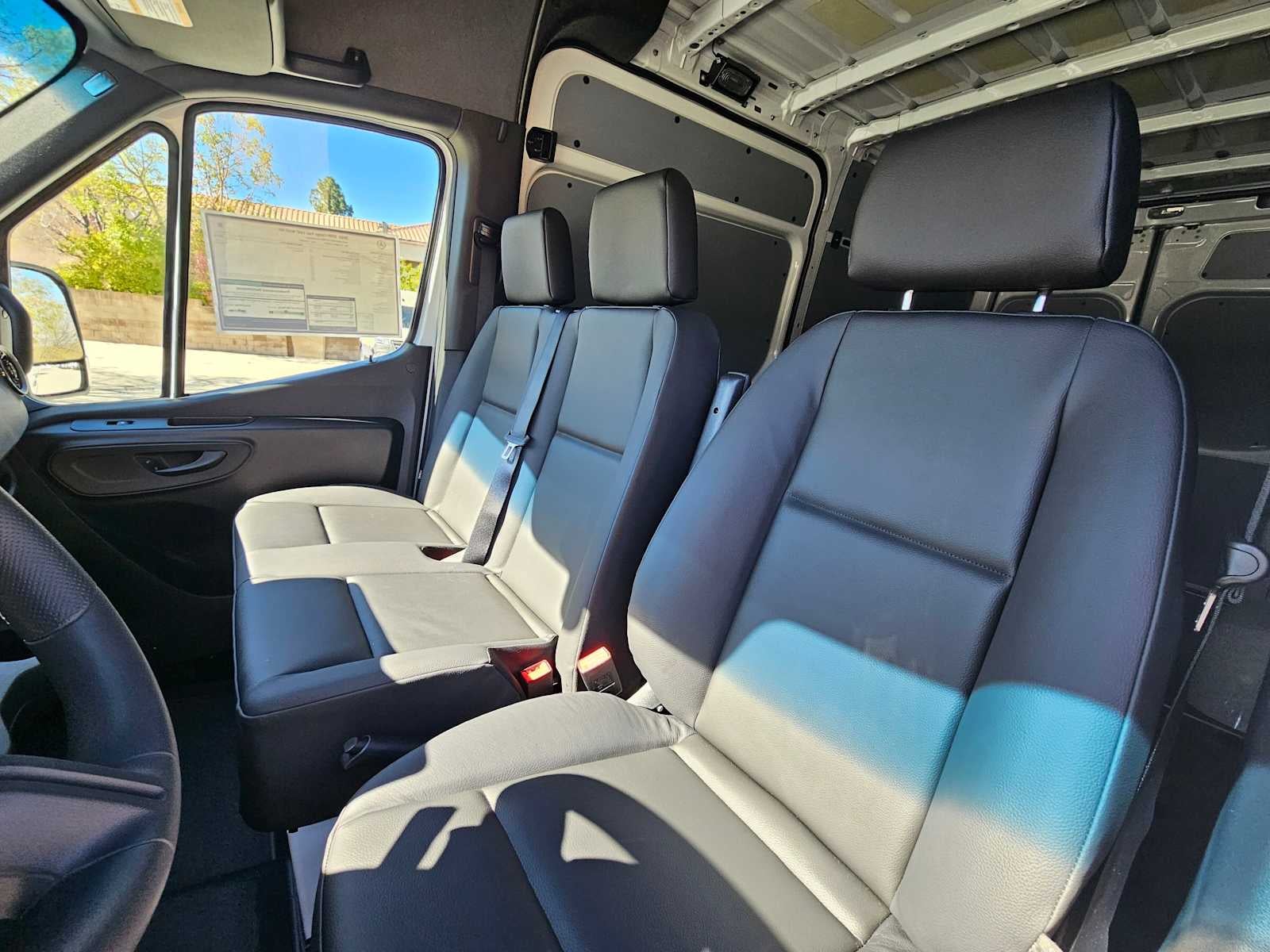 2026 Mercedes-Benz Sprinter 2500 Standard Roof I4 Diesel 144" RWD