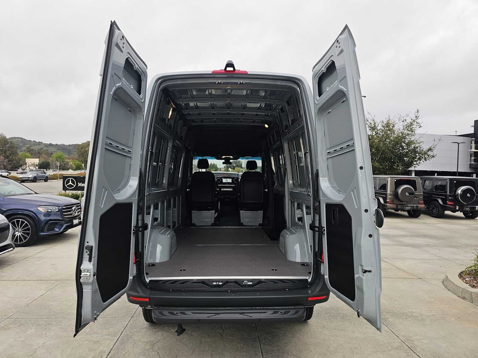 2025 Mercedes-Benz Sprinter 2500 Standard Roof I4 Diesel HO 144" AWD