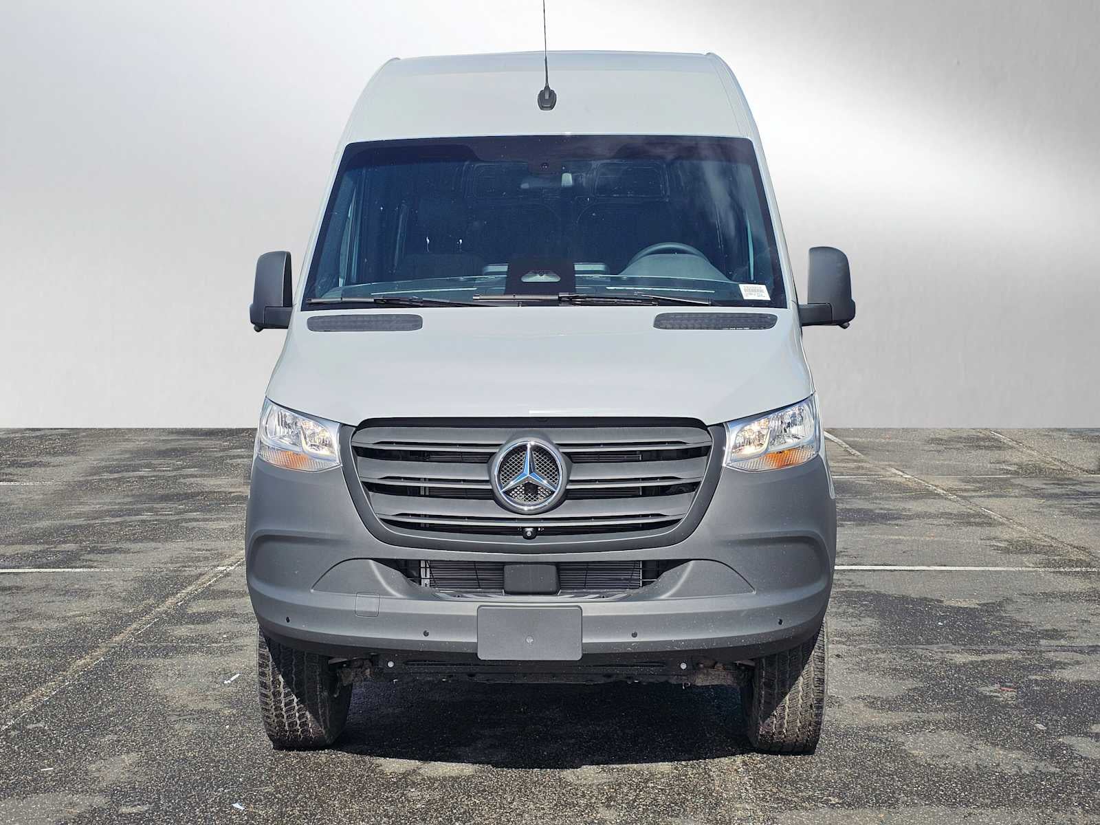 2025 Mercedes-Benz Sprinter 2500 Standard Roof I4 Diesel HO 144" AWD