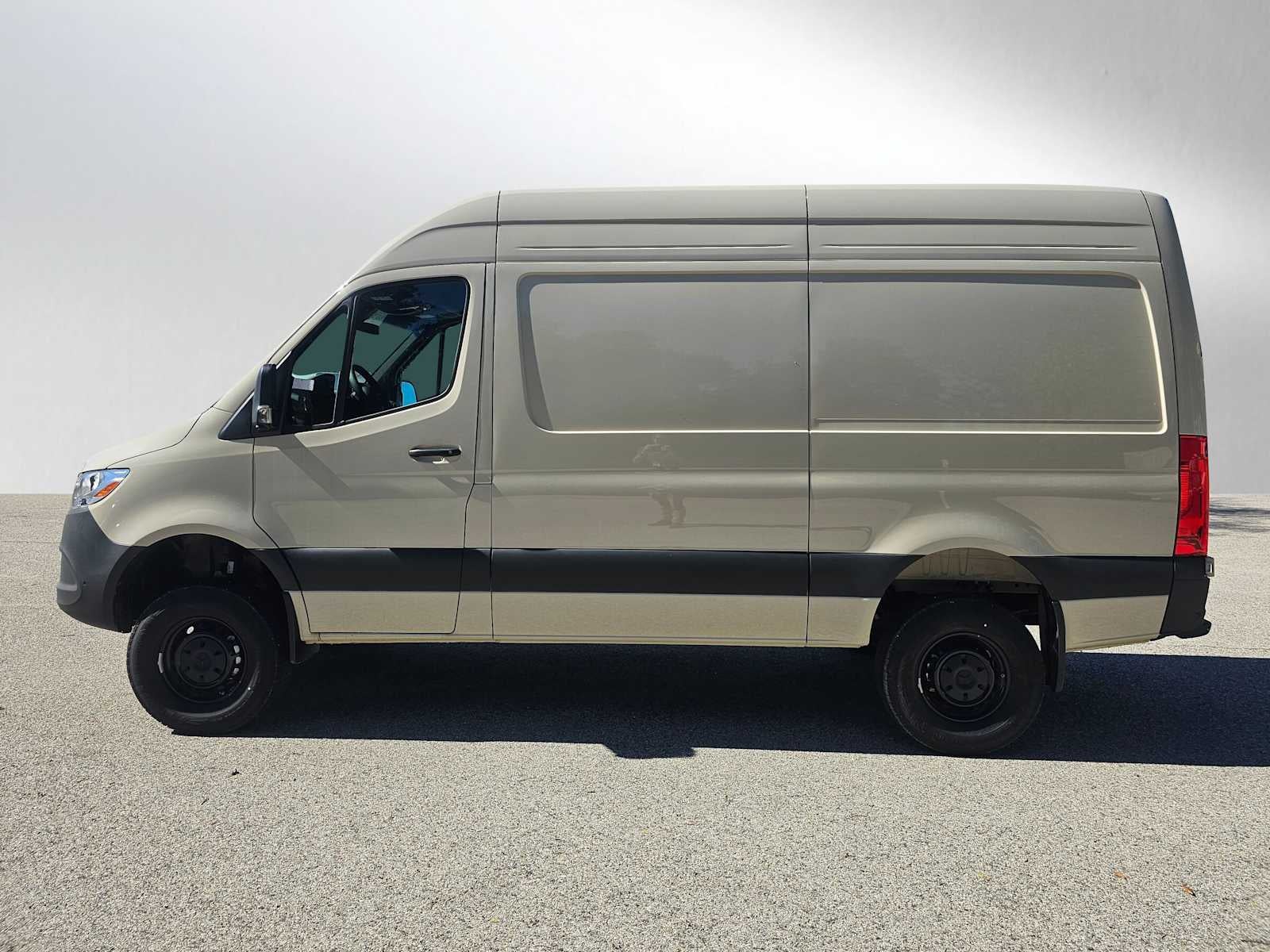 2025 Mercedes-Benz Sprinter 2500 Standard Roof I4 Diesel HO 144" AWD