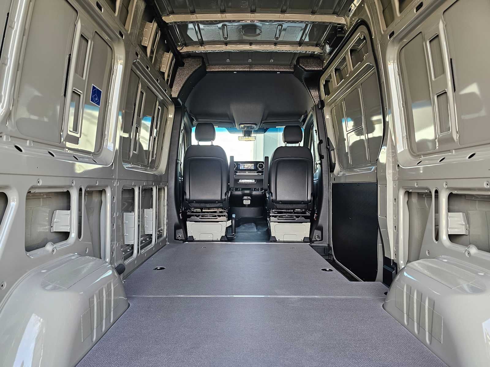 2026 Mercedes-Benz Sprinter 2500 Standard Roof I4 Diesel HO 144" AWD