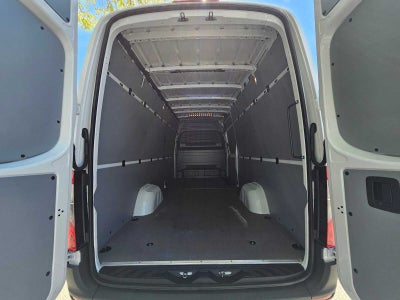 2025 Mercedes-Benz Sprinter 2500 High Roof I4 Diesel HO 170" RWD