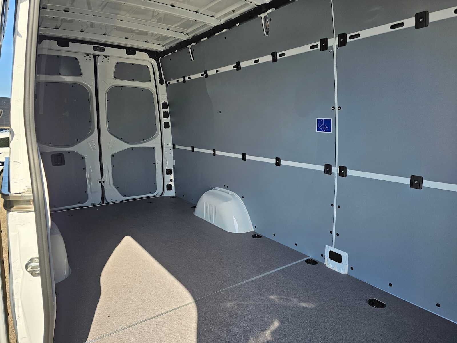 2025 Mercedes-Benz Sprinter 2500 High Roof I4 Diesel HO 170" RWD