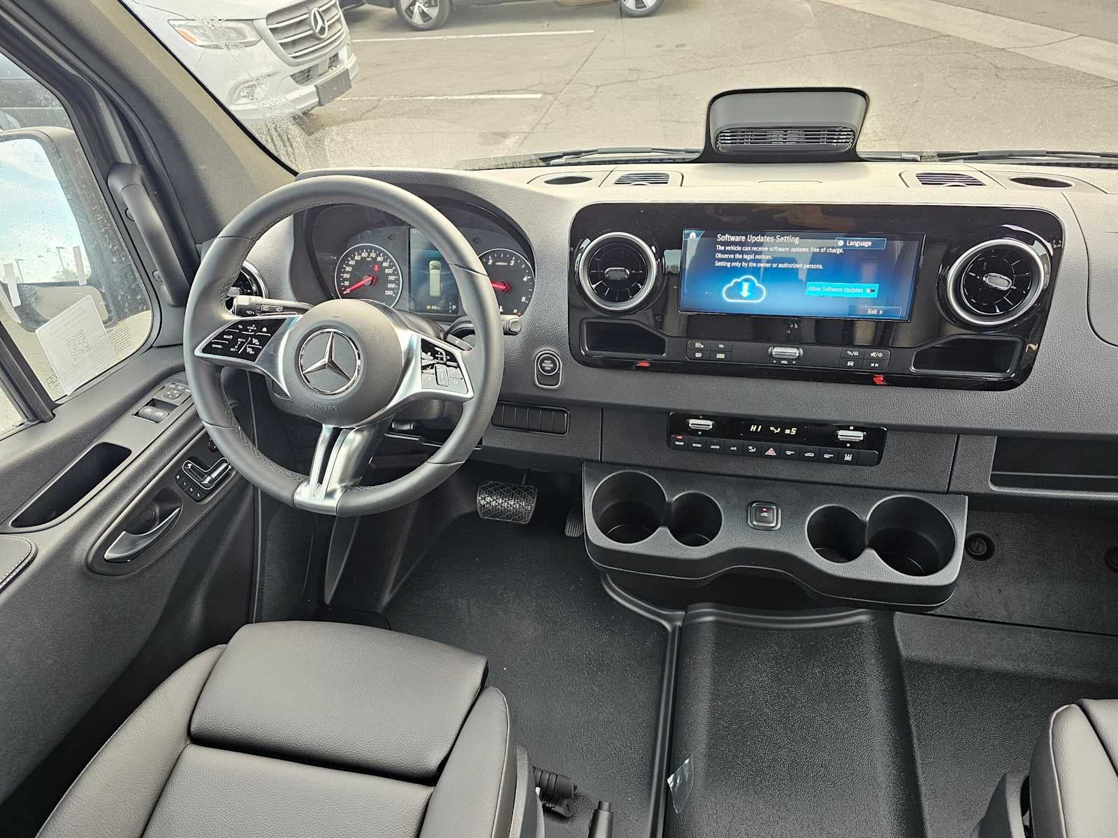 2025 Mercedes-Benz Sprinter 2500 Standard Roof I4 Diesel HO 144" RWD