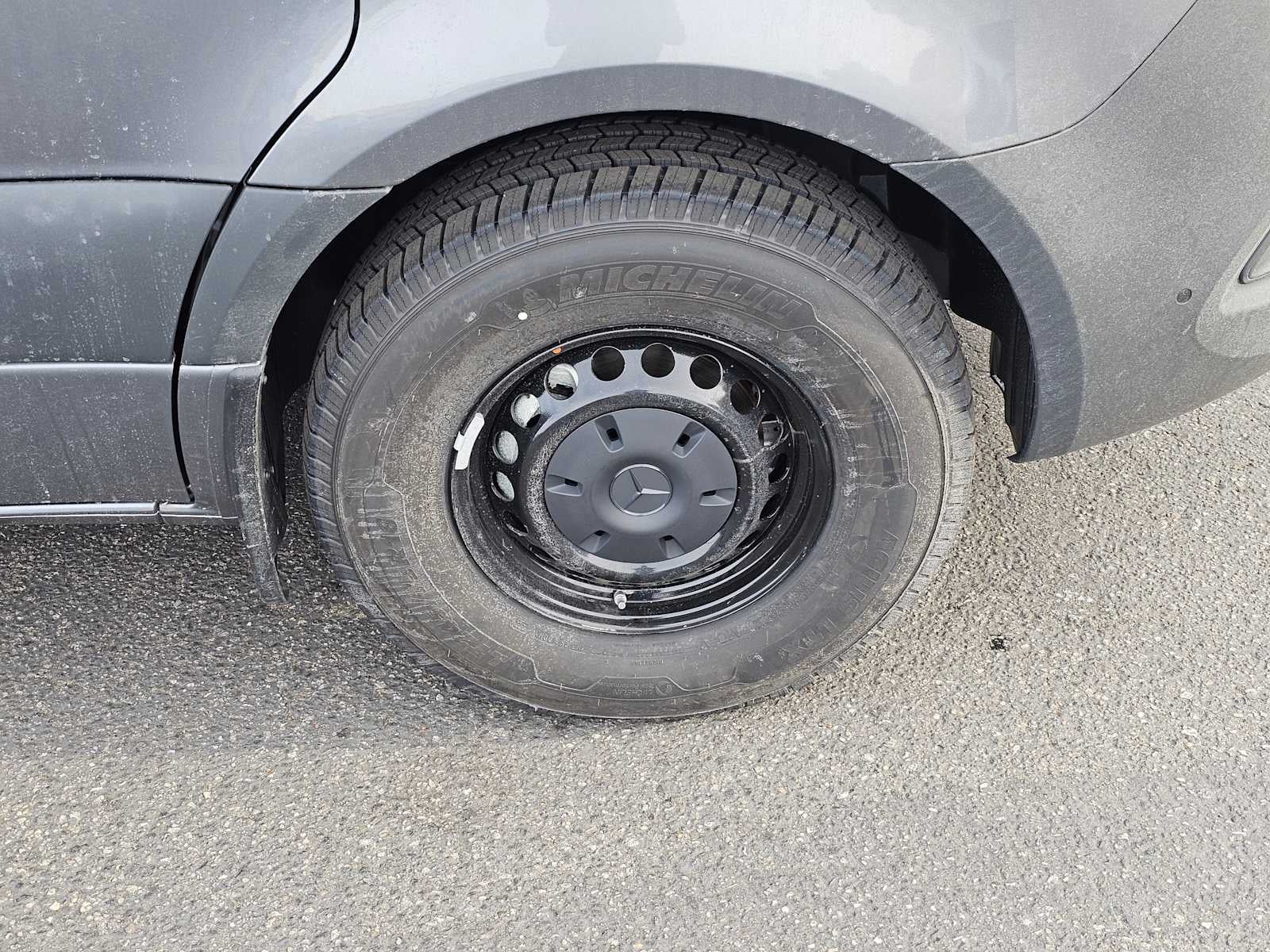 2025 Mercedes-Benz Sprinter 2500 Standard Roof I4 Diesel HO 144" RWD