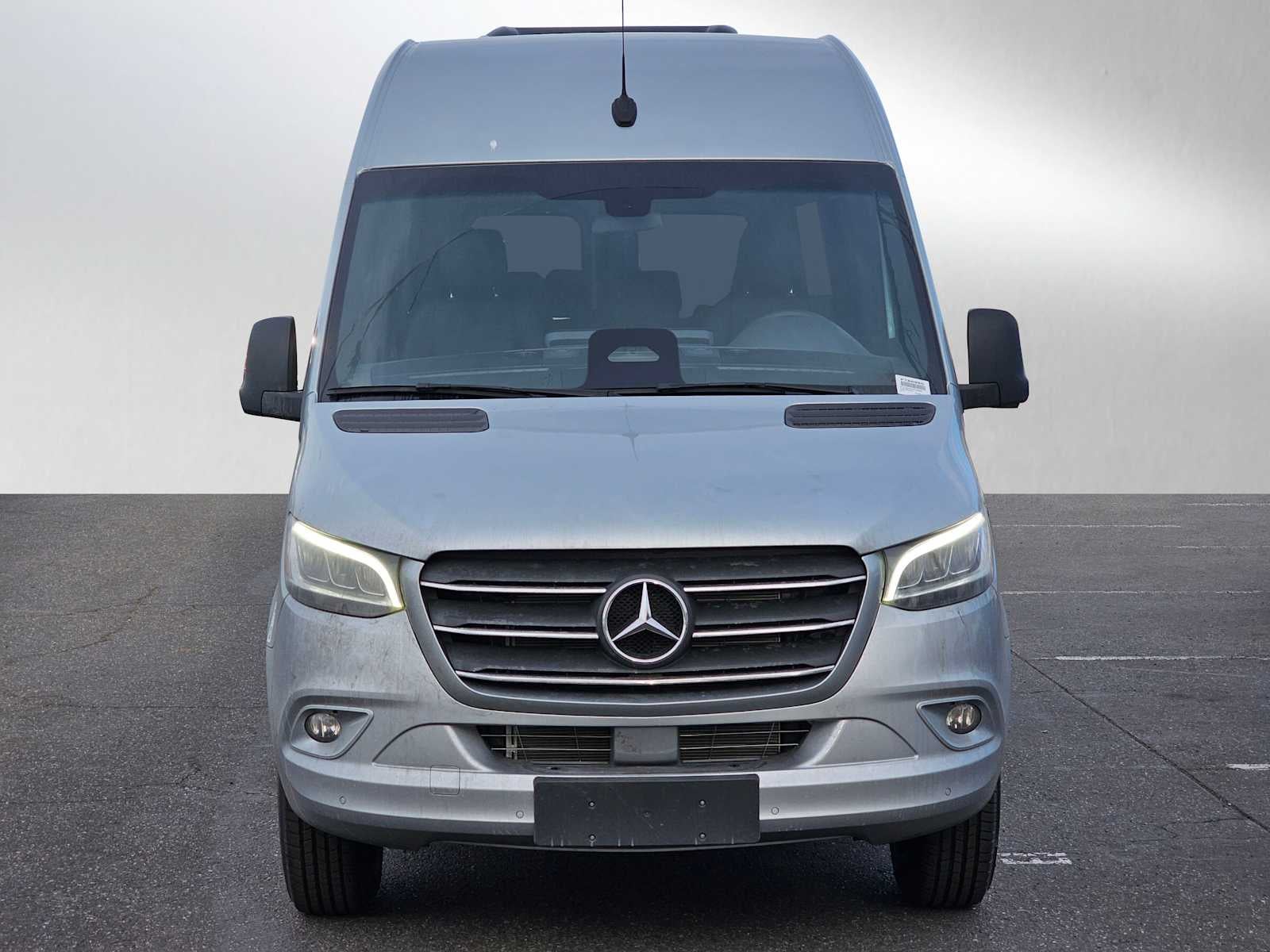 2025 Mercedes-Benz Sprinter 2500 Standard Roof I4 Diesel HO 144" RWD