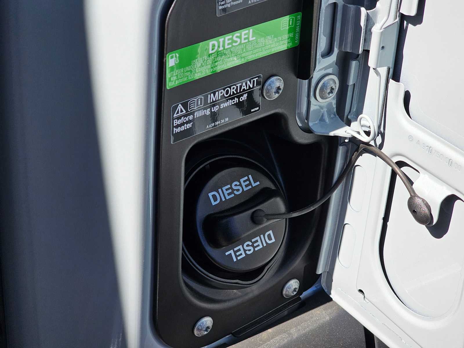 2025 Mercedes-Benz Sprinter 2500 Standard Roof I4 Diesel HO 144" RWD