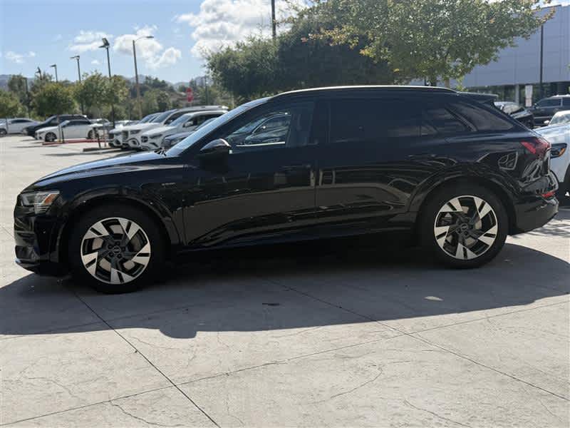 2021 Audi e-tron Premium