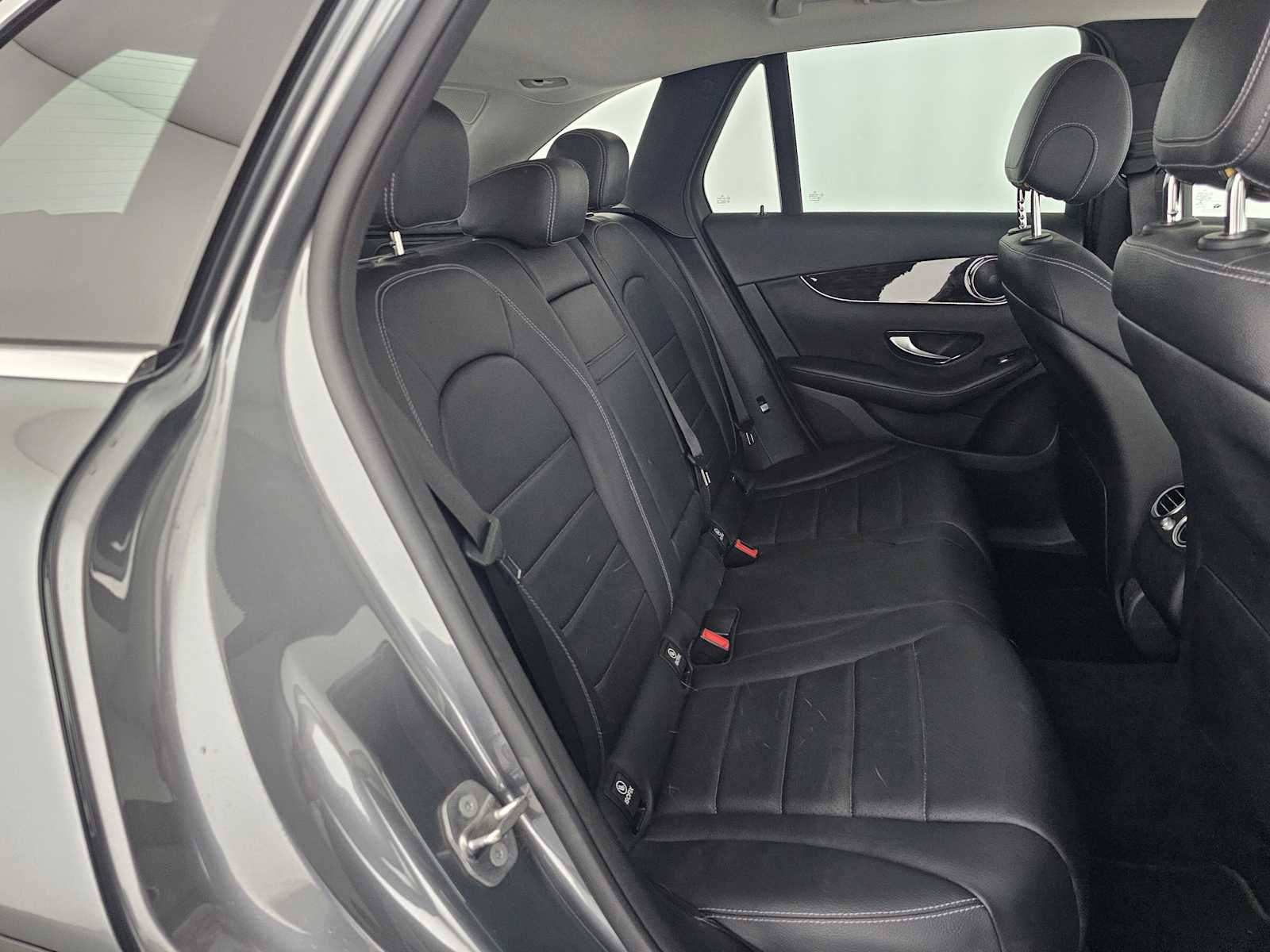 2016 Mercedes-Benz GLC 300 RWD 4dr