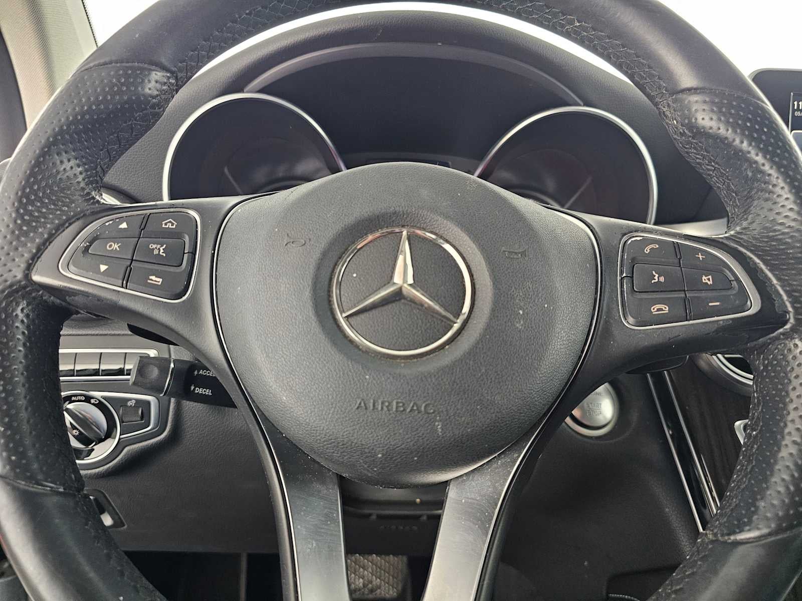 2016 Mercedes-Benz GLC 300 RWD 4dr