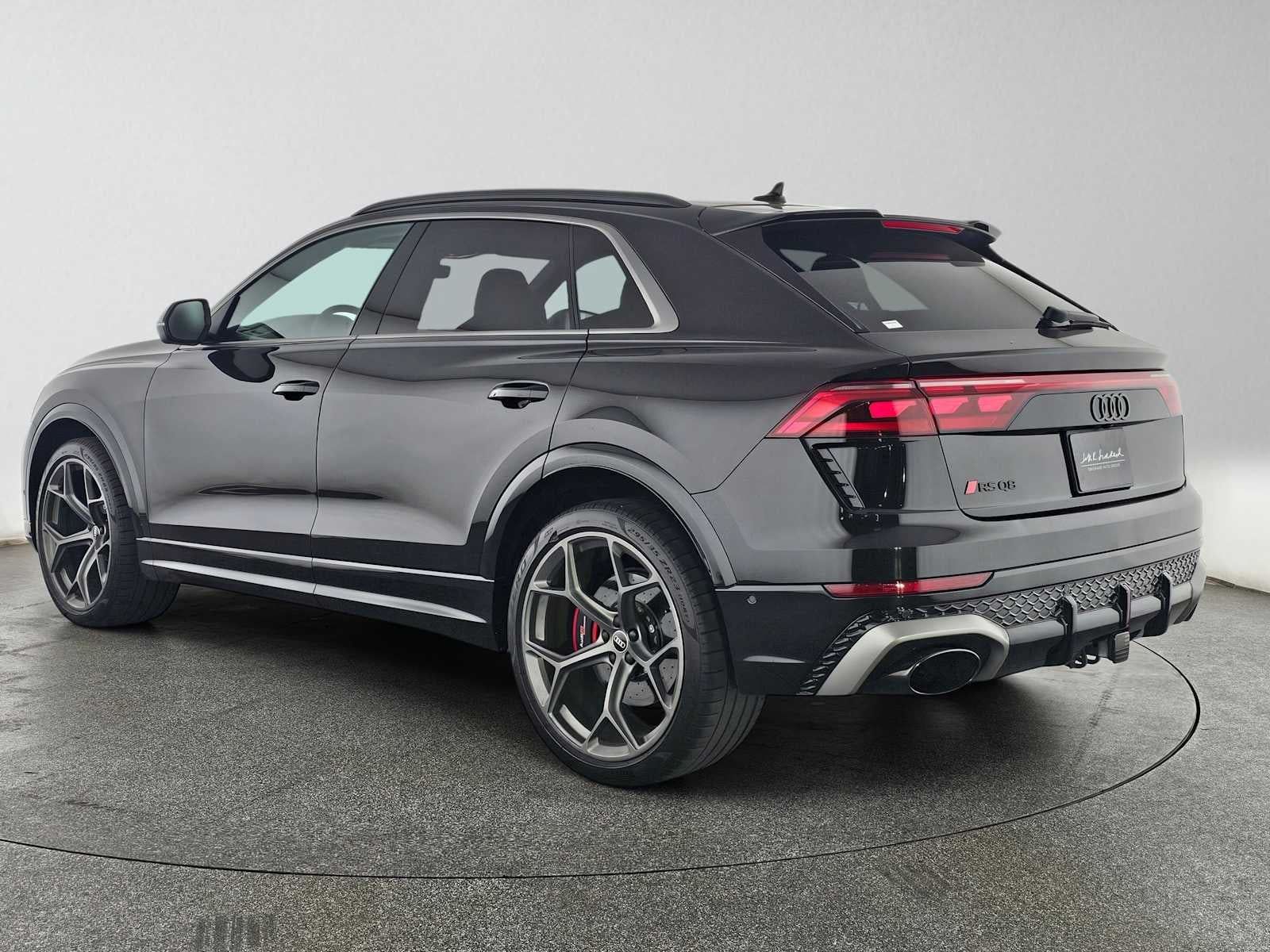 2025 Audi RS Q8 performance