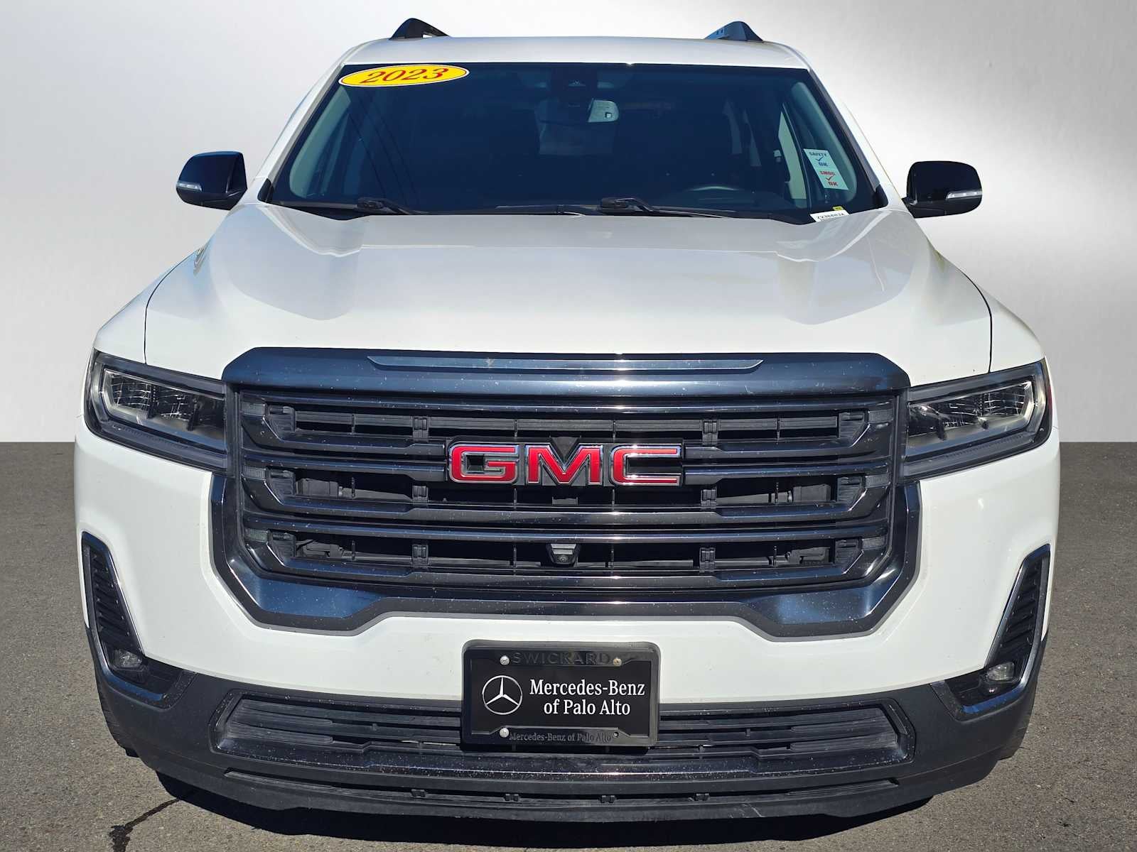 2023 GMC Acadia AT4