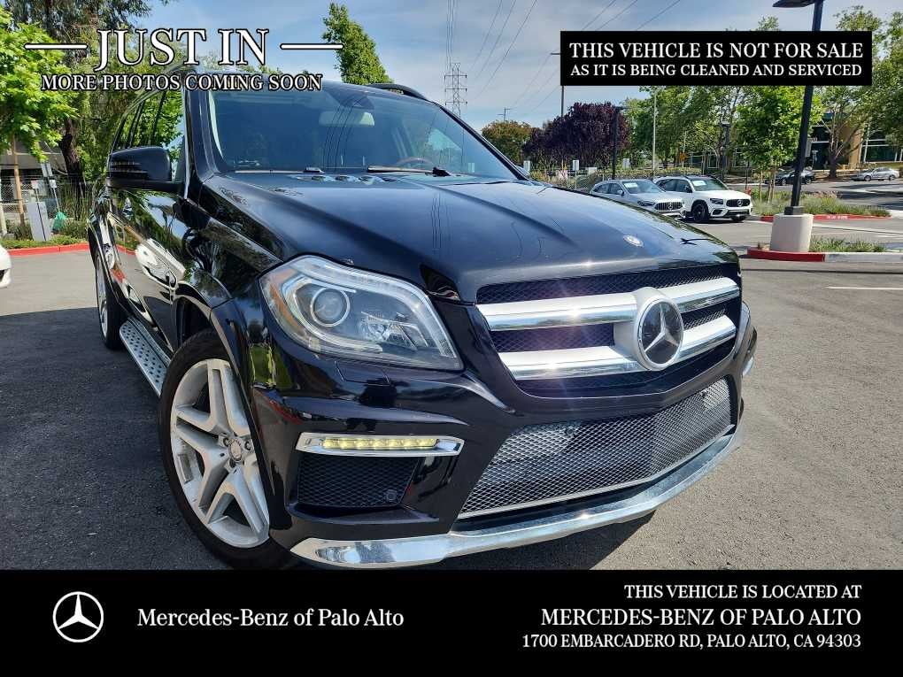 2013 Mercedes-Benz GL 550 4MATIC® 4dr