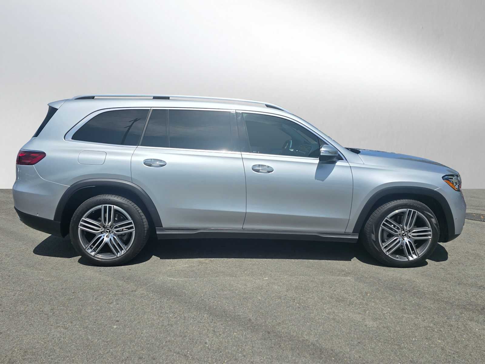 2024 Mercedes-Benz GLS 450 4MATIC® SUV