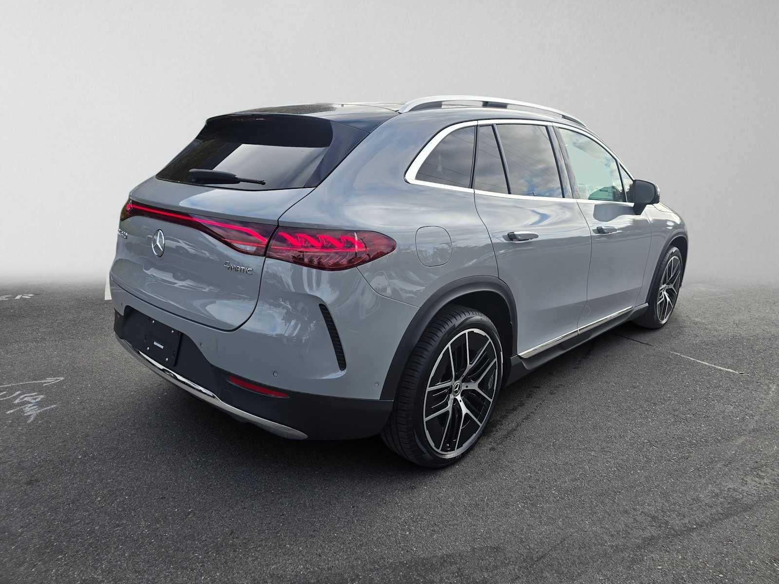 2027 Mercedes-Benz EQE 320 4MATIC® SUV