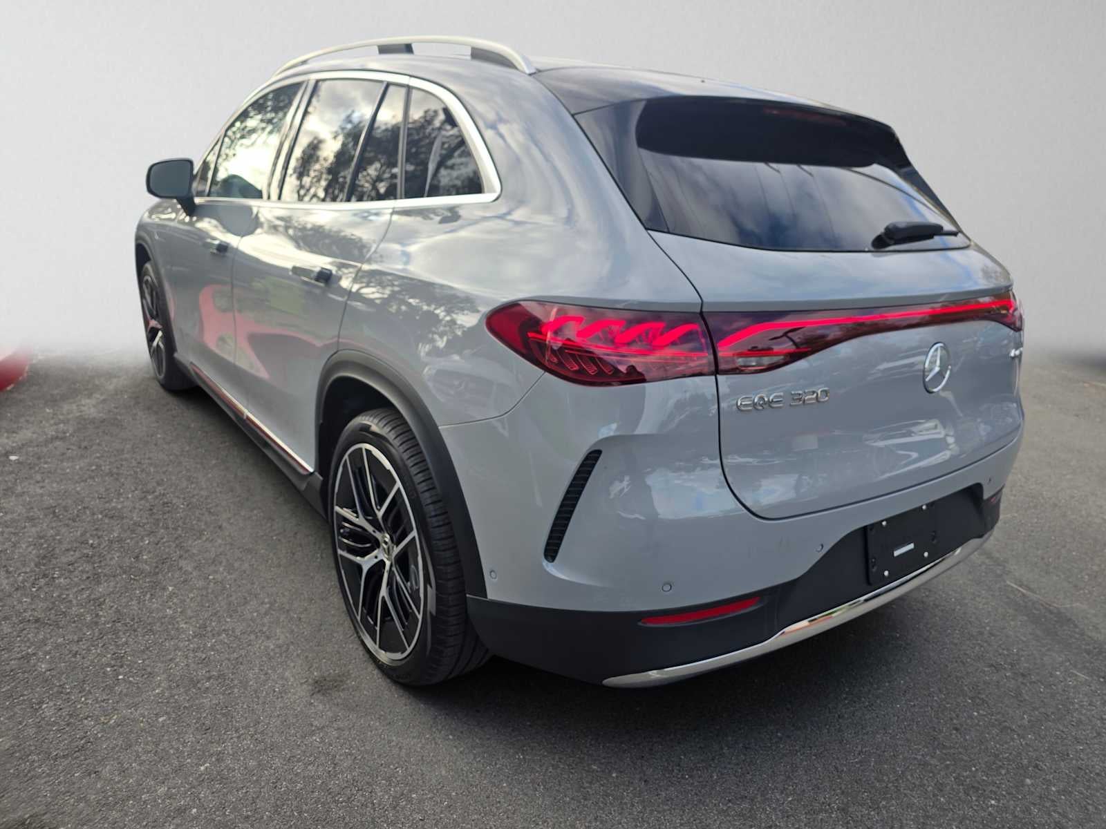 2027 Mercedes-Benz EQE 320 4MATIC® SUV