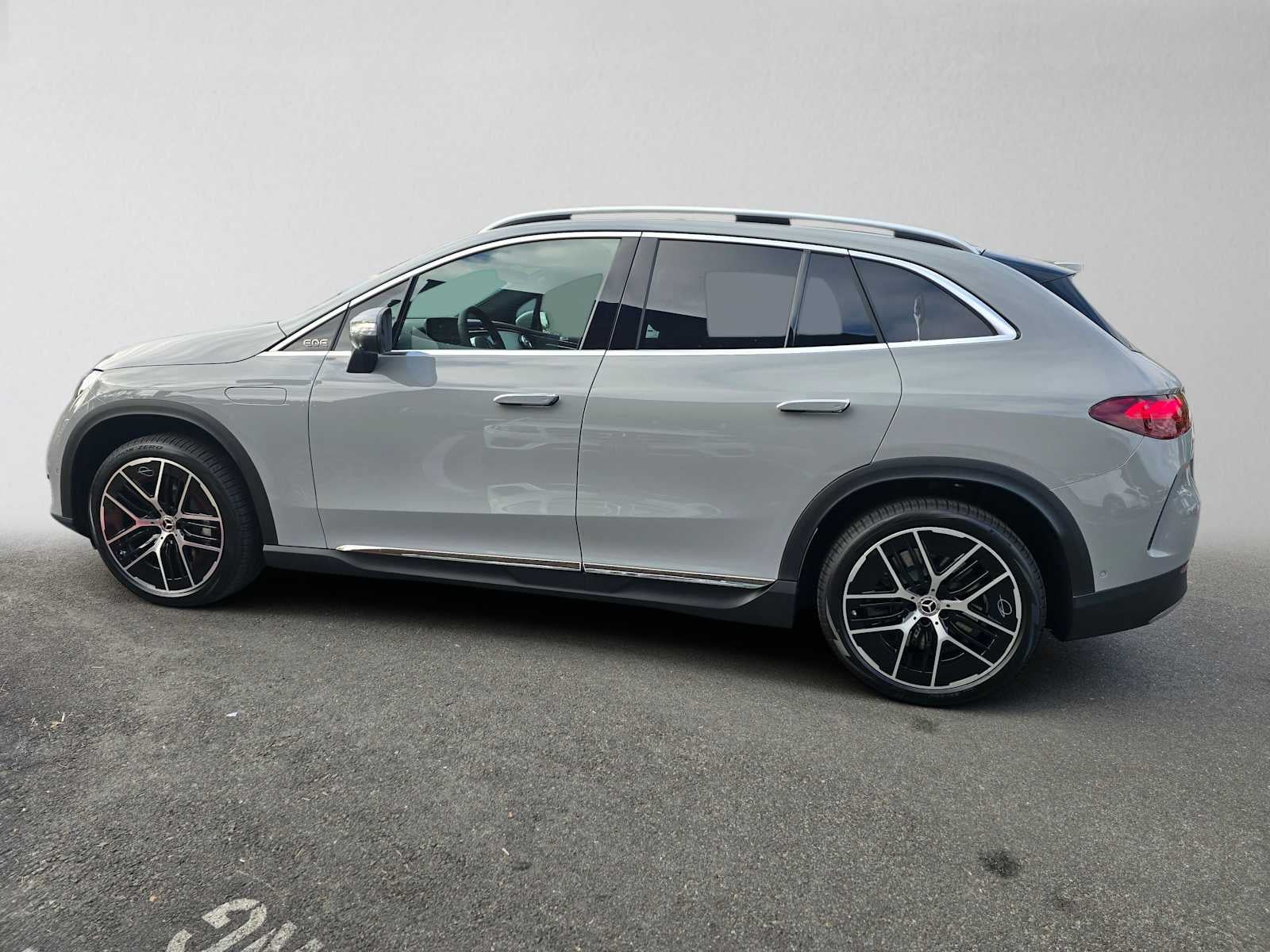 2027 Mercedes-Benz EQE 320 4MATIC® SUV