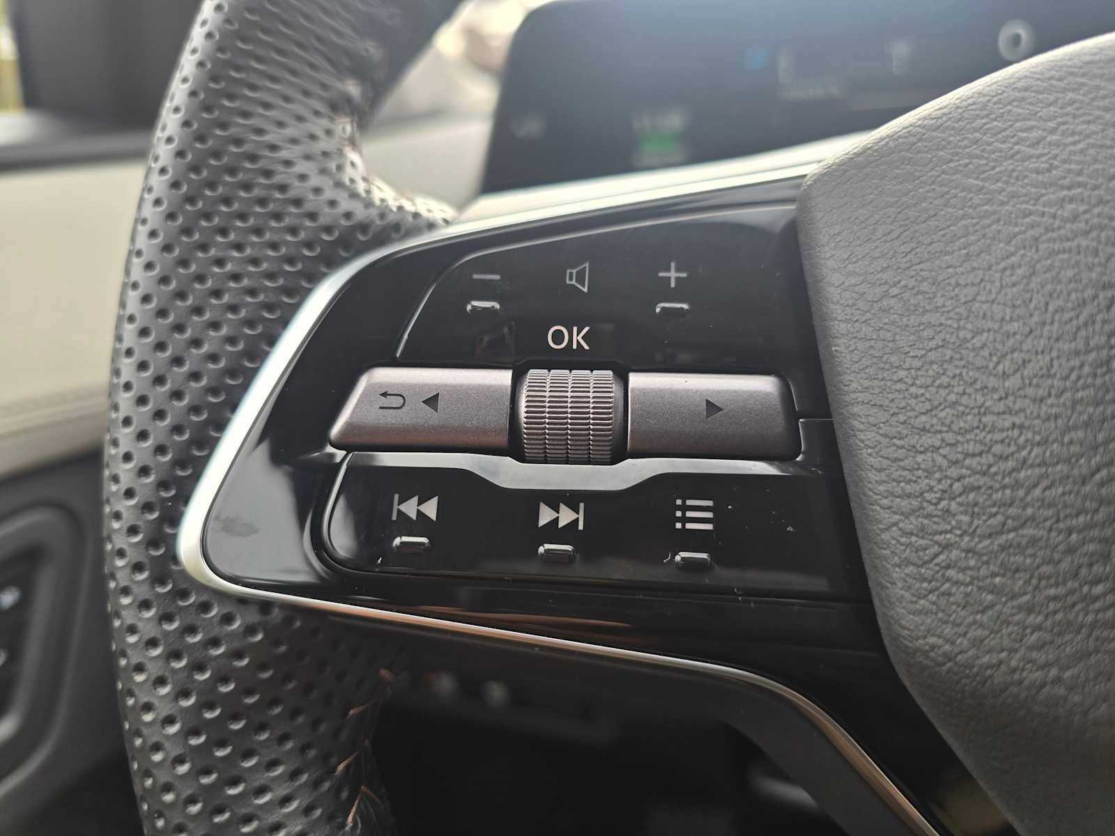 2024 Nissan Ariya ENGAGE