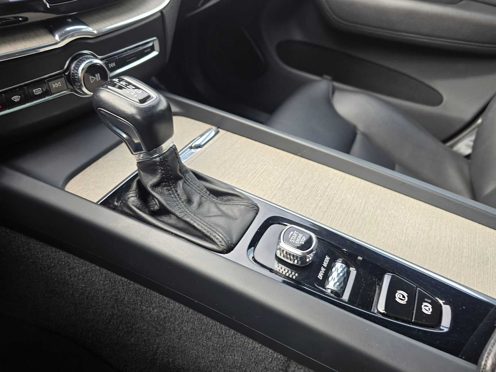 2019 Volvo XC60 Inscription