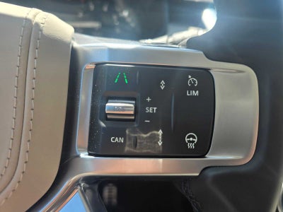2025 Land Rover Discovery Metropolitan Edition