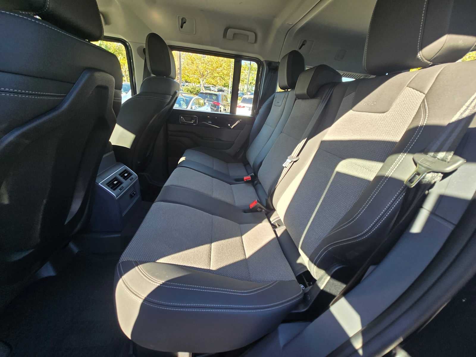 2024 INEOS Grenadier Station Wagon 4x4