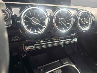 2022 Mercedes-Benz A 220 4MATIC® Sedan
