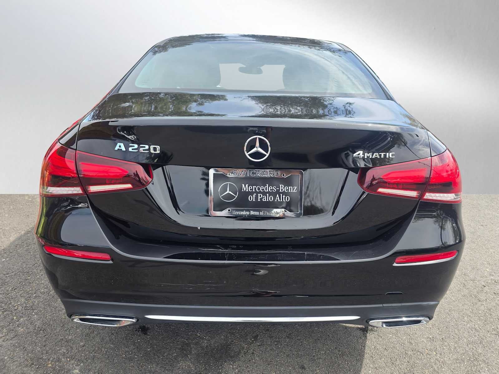 2022 Mercedes-Benz A 220 4MATIC® Sedan