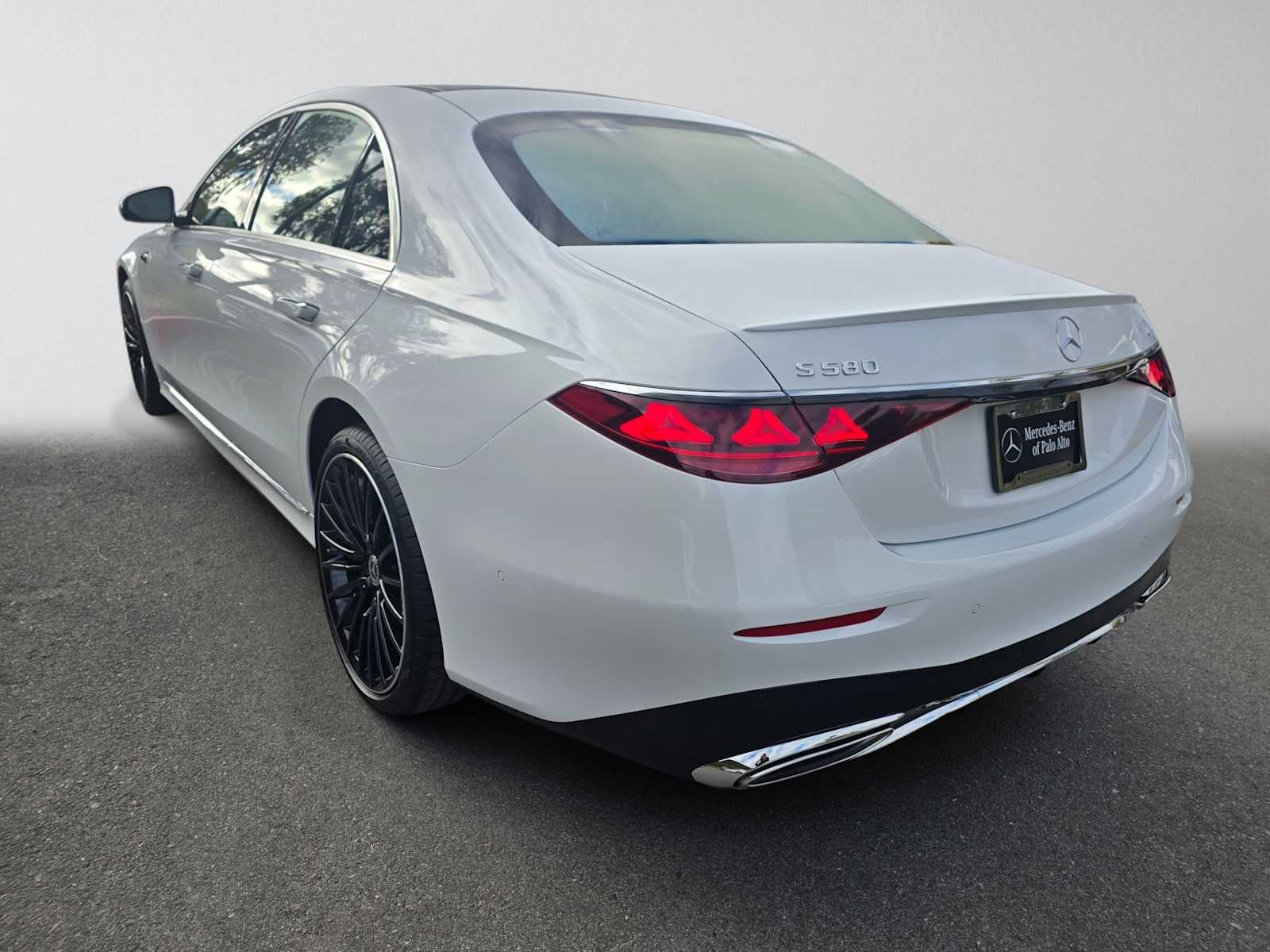 2027 Mercedes-Benz S 580 4MATIC® Sedan
