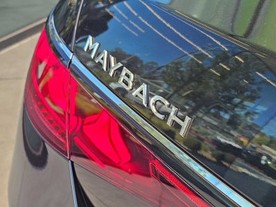 2027 Mercedes-Benz Maybach S 680 4MATIC® Sedan