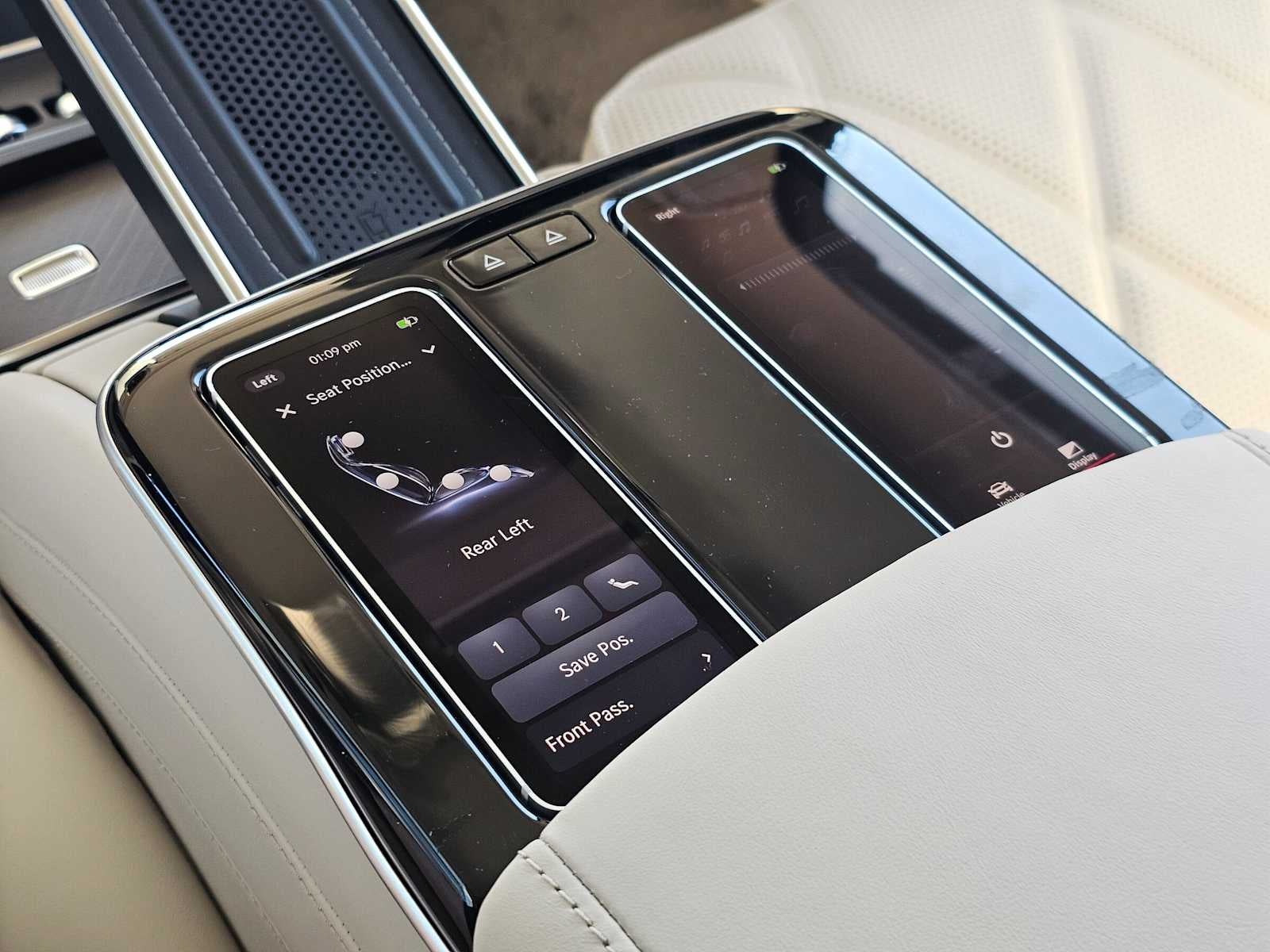 2027 Mercedes-Benz Maybach S 680 4MATIC® Sedan