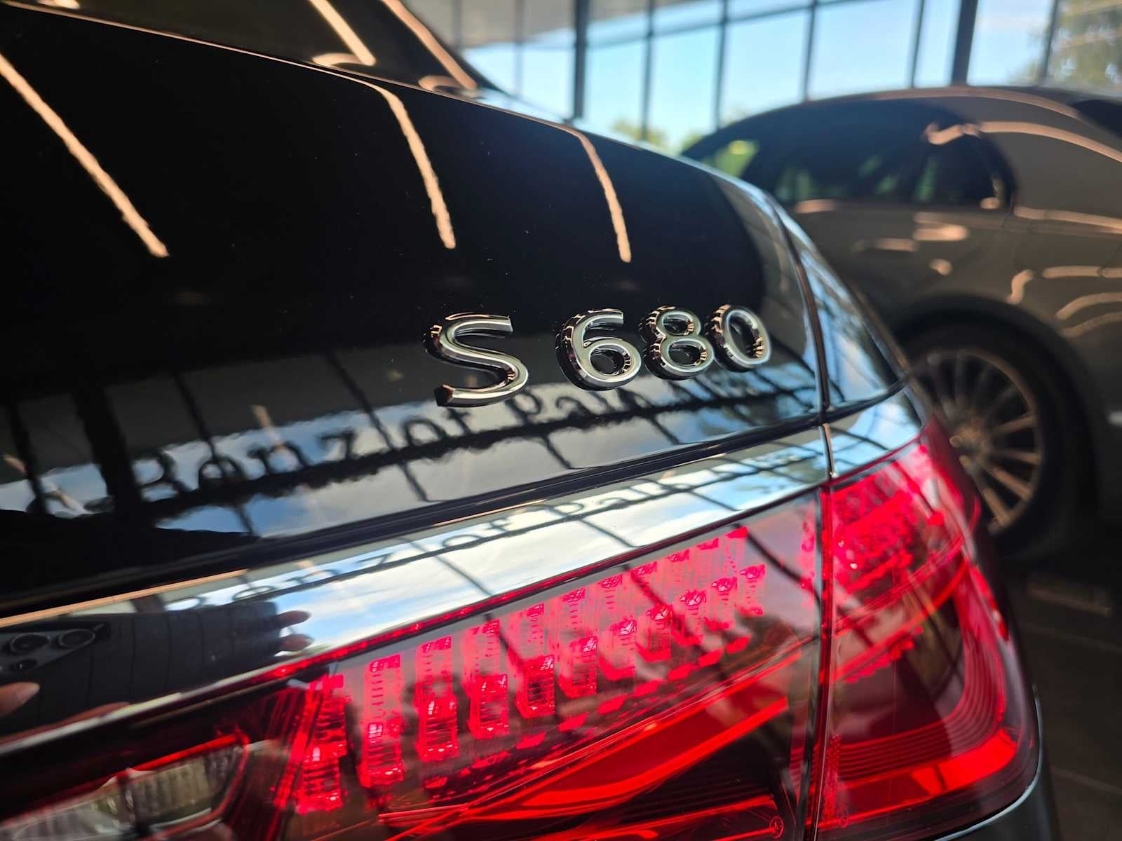 2026 Mercedes-Benz Maybach S 680 4MATIC® Sedan