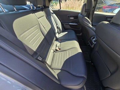 2026 Mercedes-Benz C 300 4MATIC® Sedan