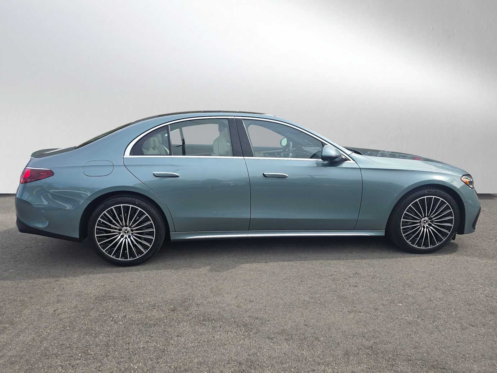 2026 Mercedes-Benz E 350 E 350