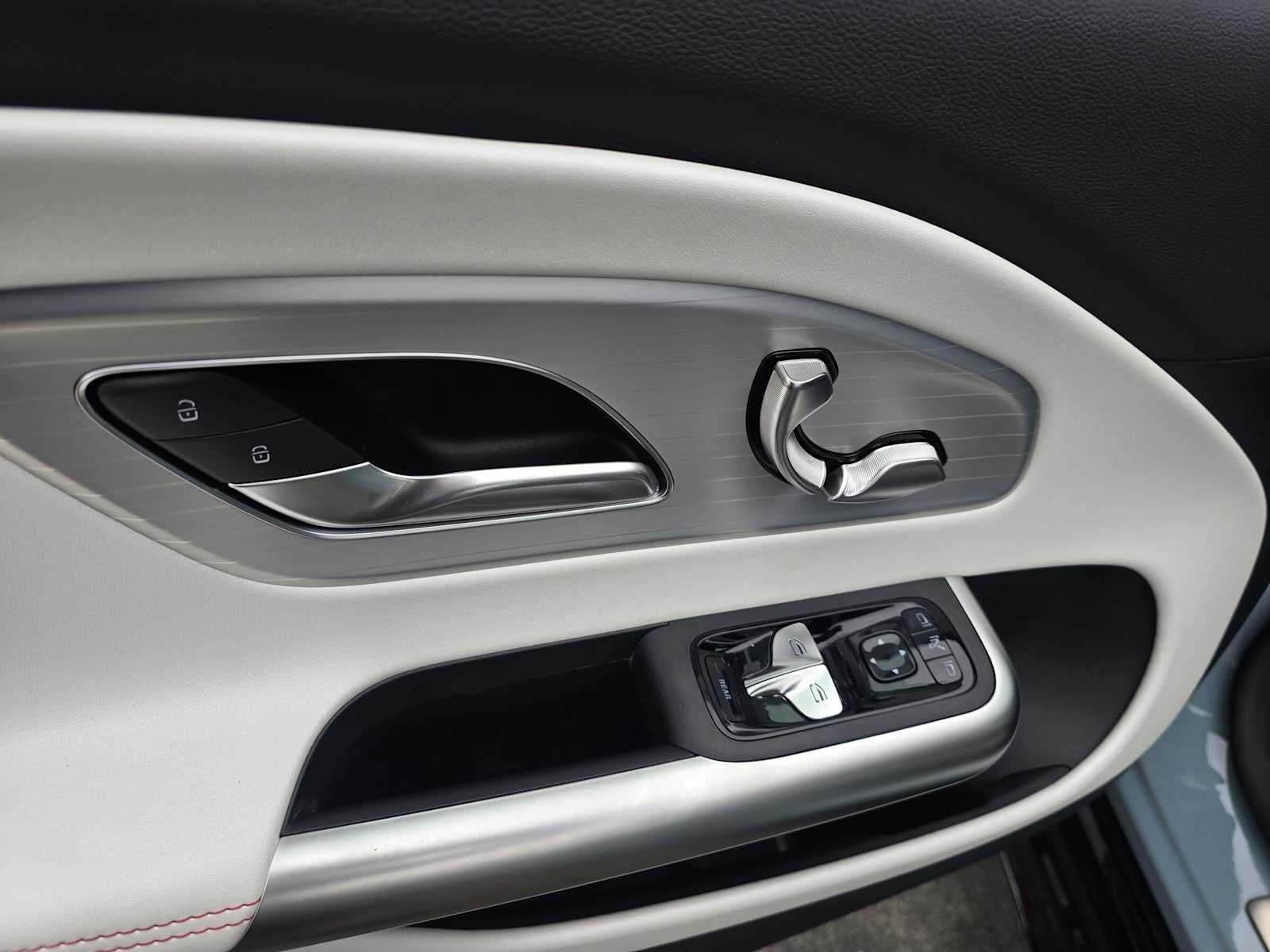 2027 Mercedes-Benz CLA 220 Hybrid FWD