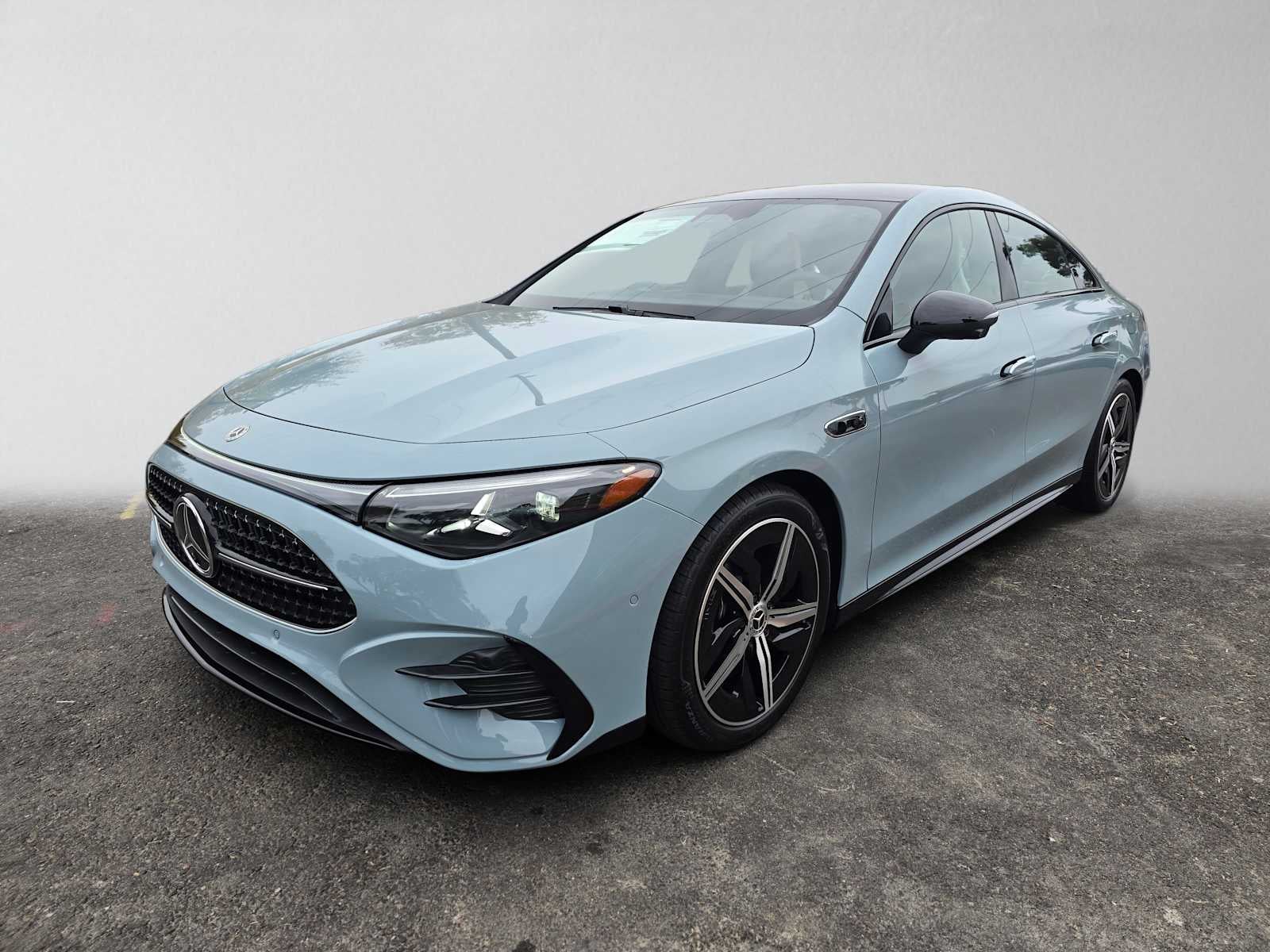 2027 Mercedes-Benz CLA 220 Hybrid FWD