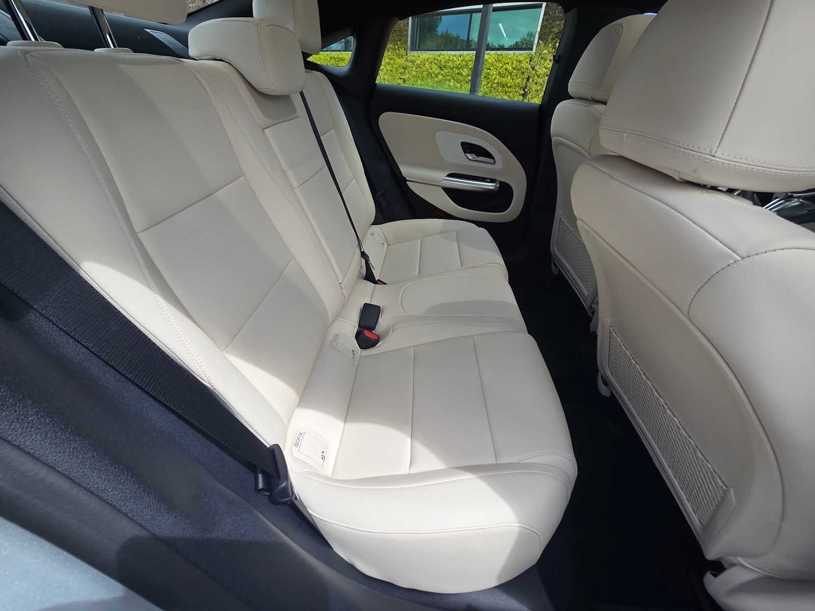 2027 Mercedes-Benz CLA 220 Hybrid FWD