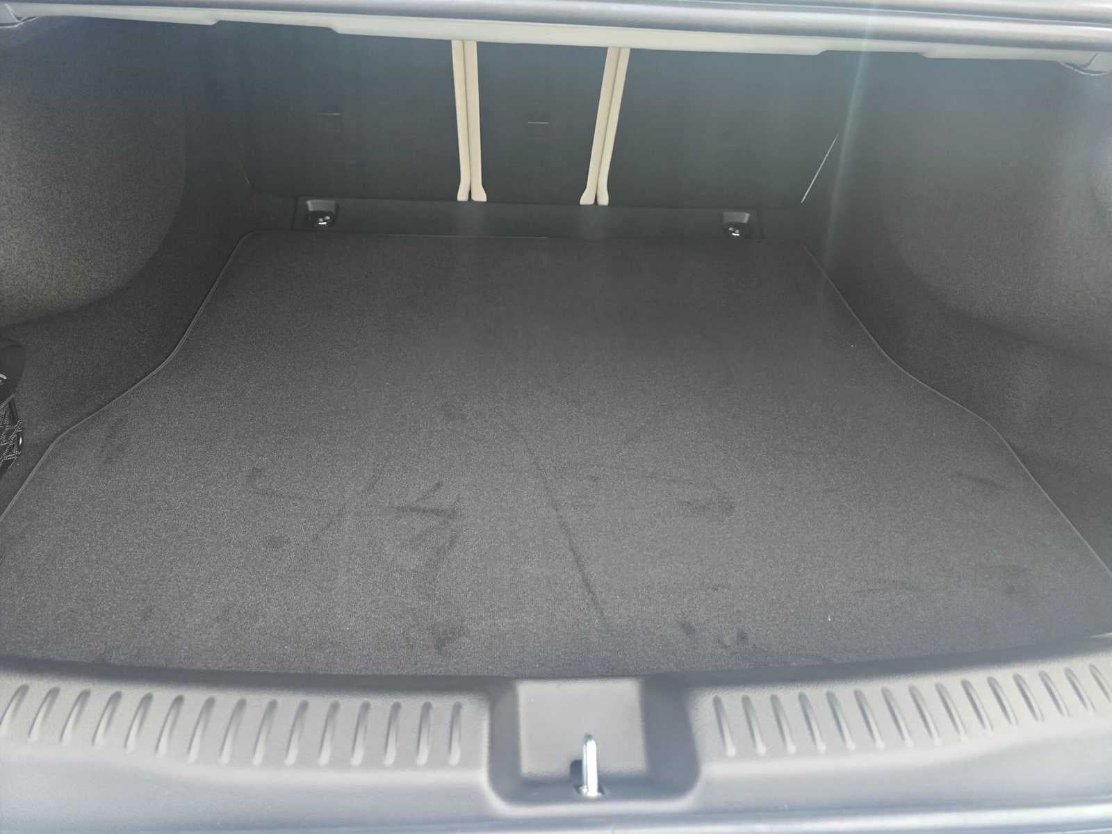 2027 Mercedes-Benz CLA 220 Hybrid FWD