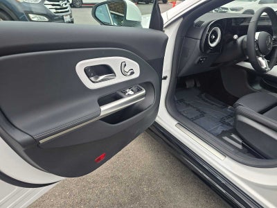 2027 Mercedes-Benz CLA 220 Hybrid FWD